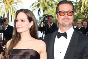 Brad Pitt: Angelina ist noch immer ein "böses Mädchen"