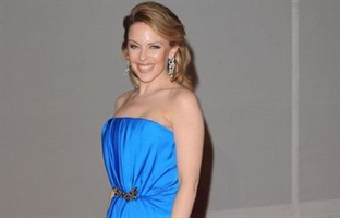 Kylie Minogue singt mit ihrer Schwester