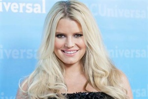 Jessica Simpson auf Geburt vorbereitet