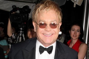 Elton John geht es "unglaublich gut"