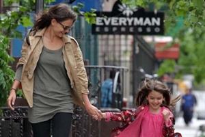 Katie Holmes will Suri vor Scientology schützen