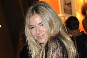 Sienna Miller ist Mutter einer Tochter