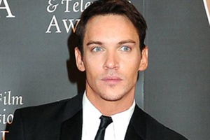 Jonathan Rhys Meyers wird zu Dracula