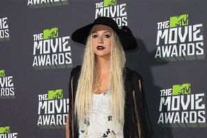 Kesha und Harry Styles schreiben sich SMS