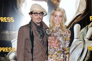 Johnny Depp mit Amber Heard verlobt?