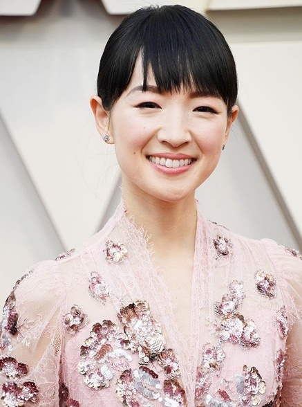 Marie Kondo in Jenny Packham